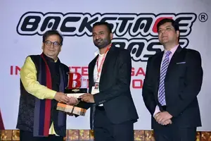 award-aw5